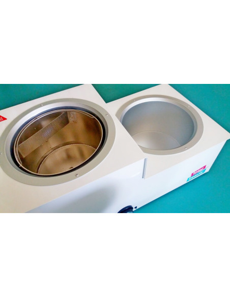 Decantor ceara cu picior si robinet de scurgere