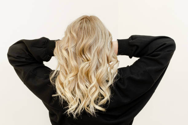 Cum să obtii un balayage rece: Tehnică profesională pas cu pas și întreținere cu produse de la Total Pro Beauty